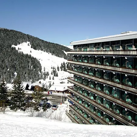 Pierre & Le Moriond